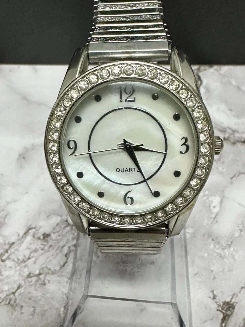 Unbranded mother pearl